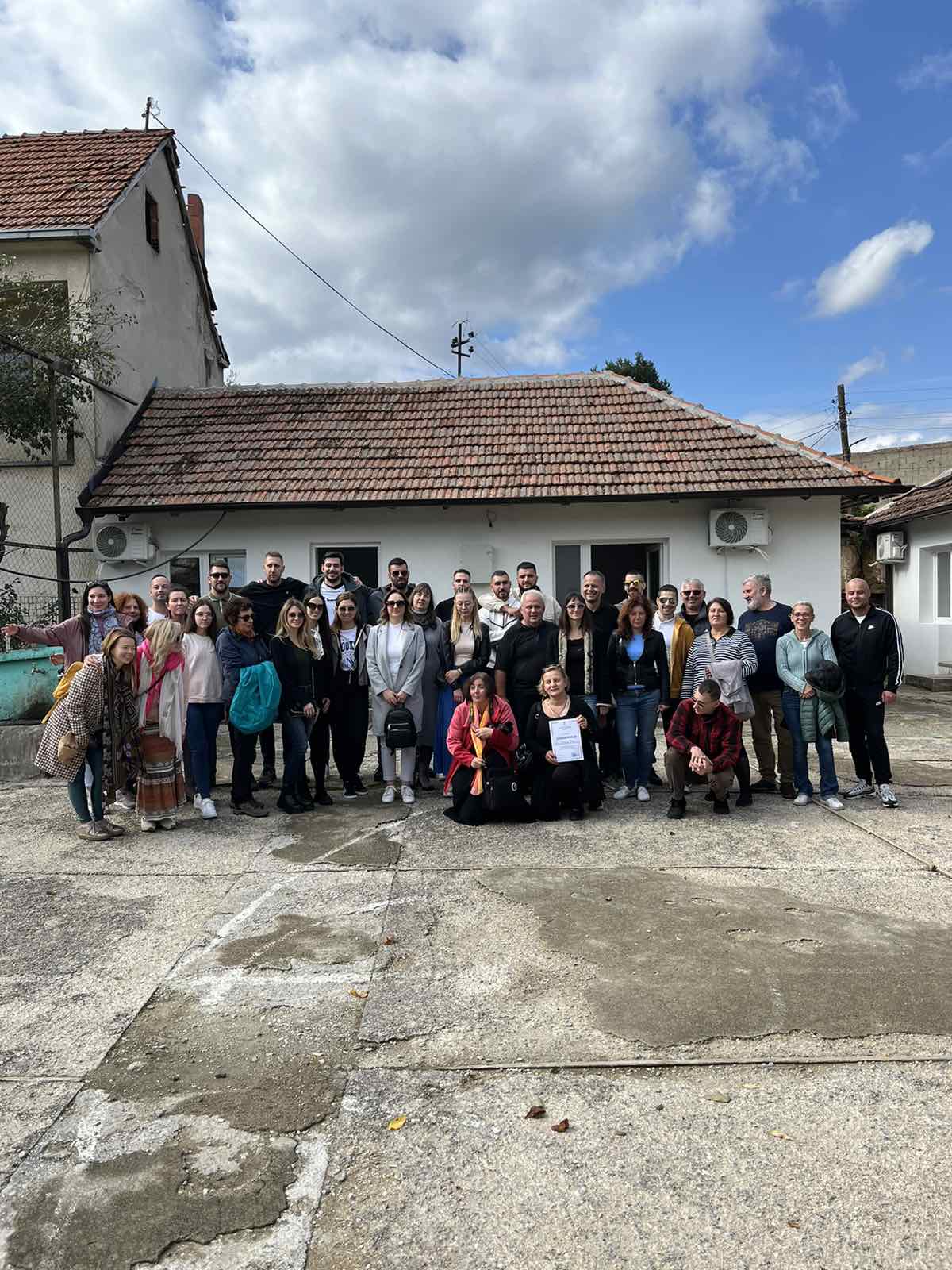 IMG-2d358b5e35e49d3e9a09a28ce3bd6413-V